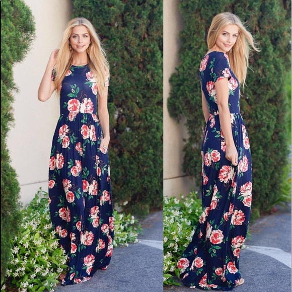 Infinity Raine Dresses & Skirts - LAST ONE! Navy Floral Short Sleeve Maxi Dress